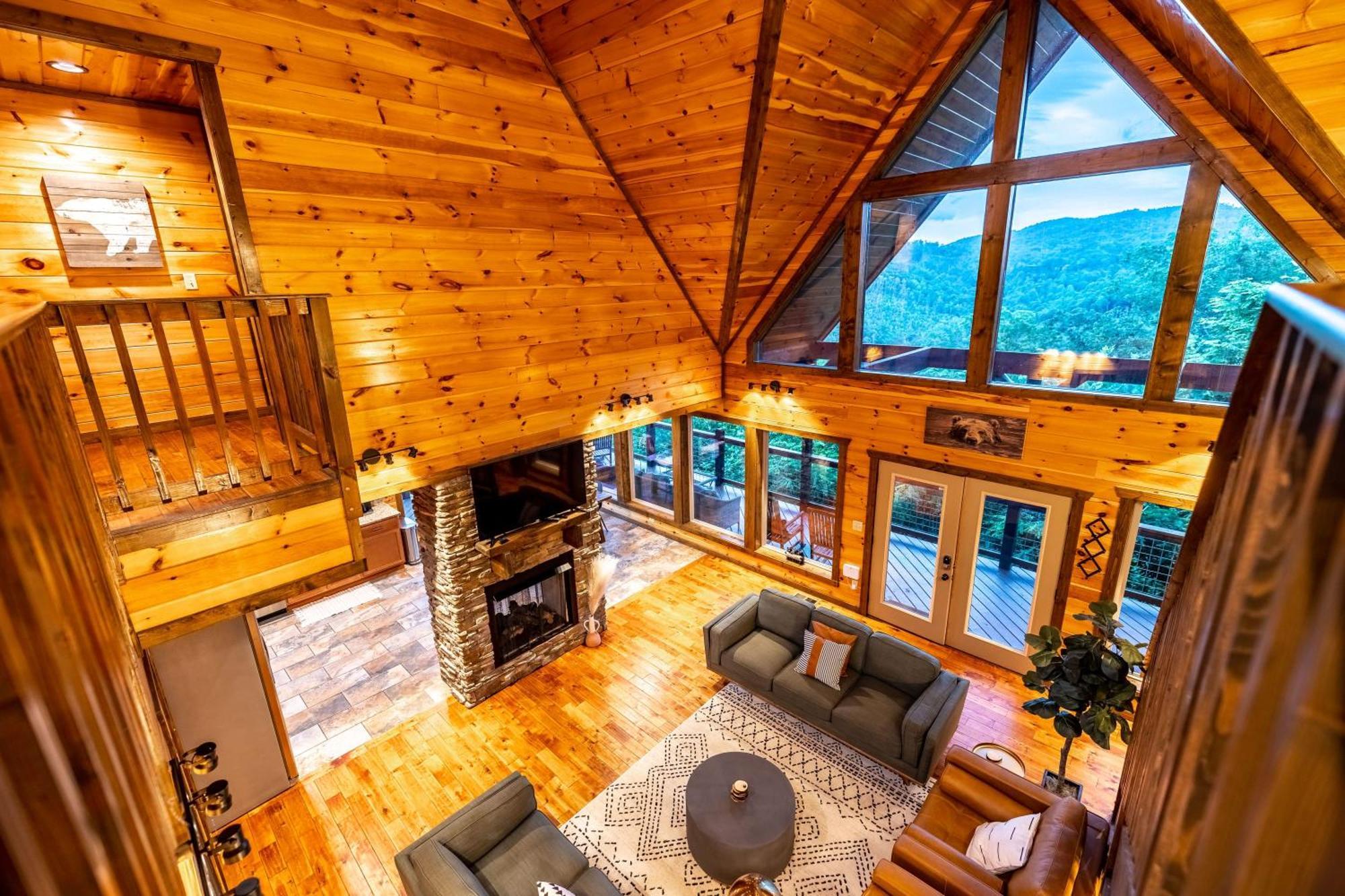 The Solstice - Amenities Galore Mountain Retreat Gatlinburg Bagian luar foto