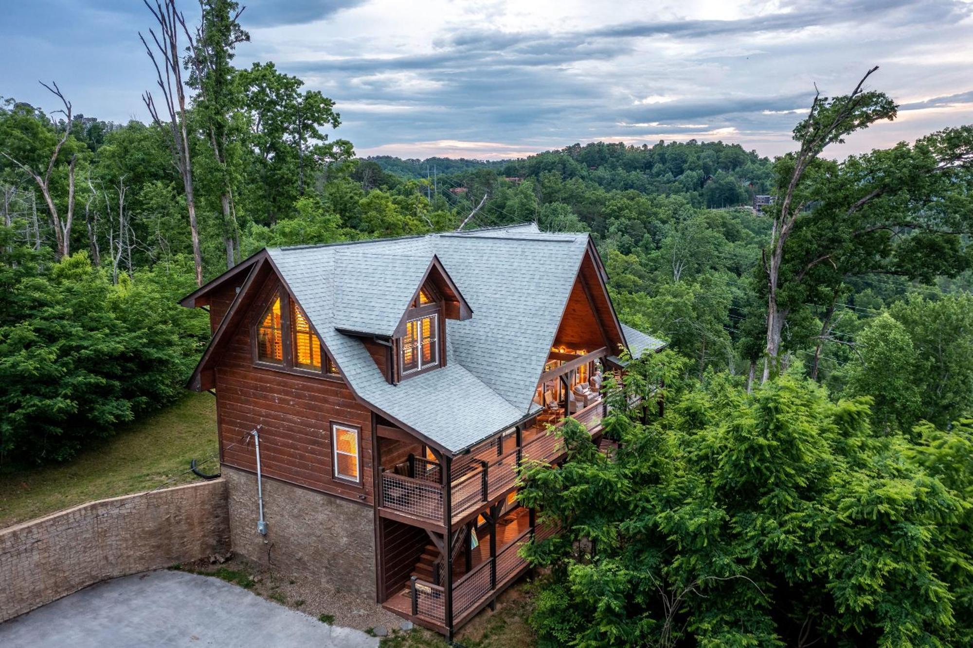 The Solstice - Amenities Galore Mountain Retreat Gatlinburg Bagian luar foto
