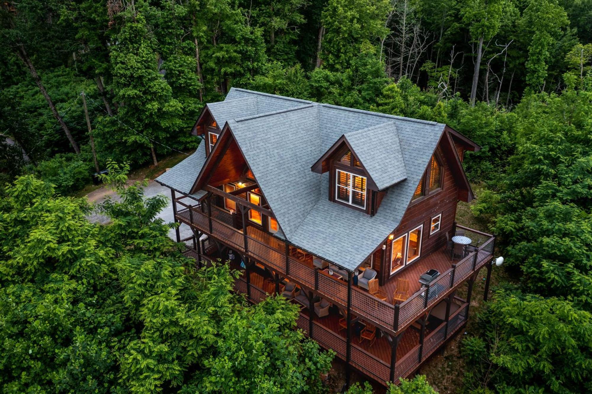 The Solstice - Amenities Galore Mountain Retreat Gatlinburg Bagian luar foto