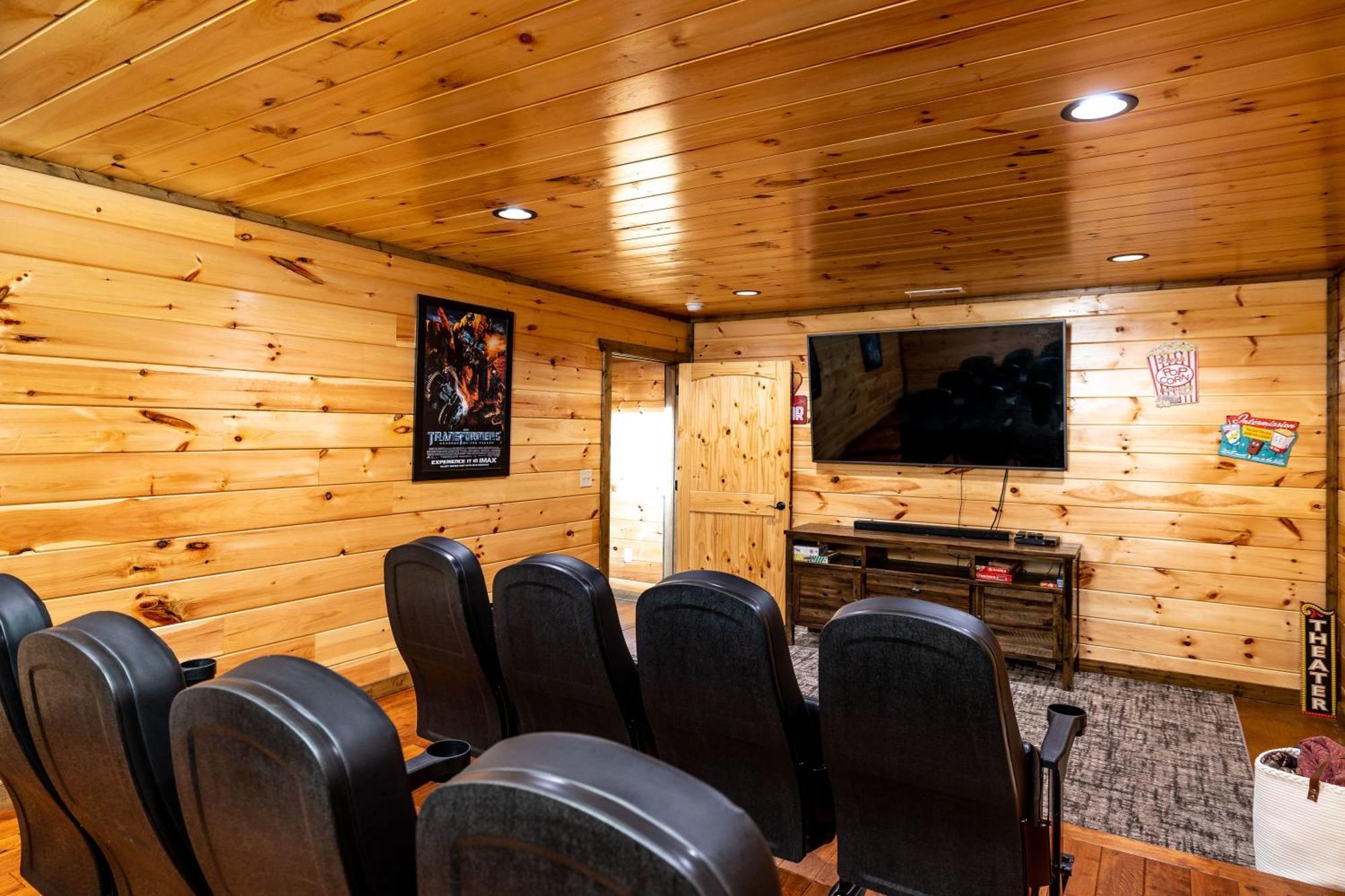 The Solstice - Amenities Galore Mountain Retreat Gatlinburg Bagian luar foto