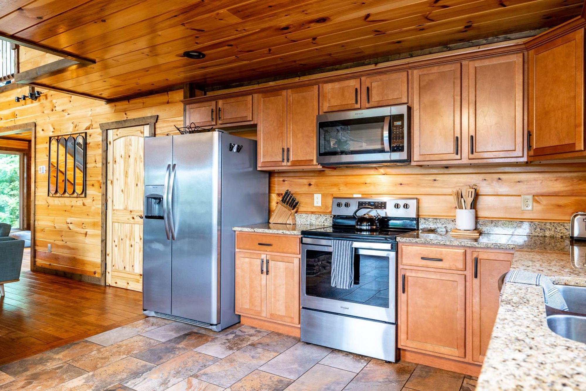 The Solstice - Amenities Galore Mountain Retreat Gatlinburg Bagian luar foto