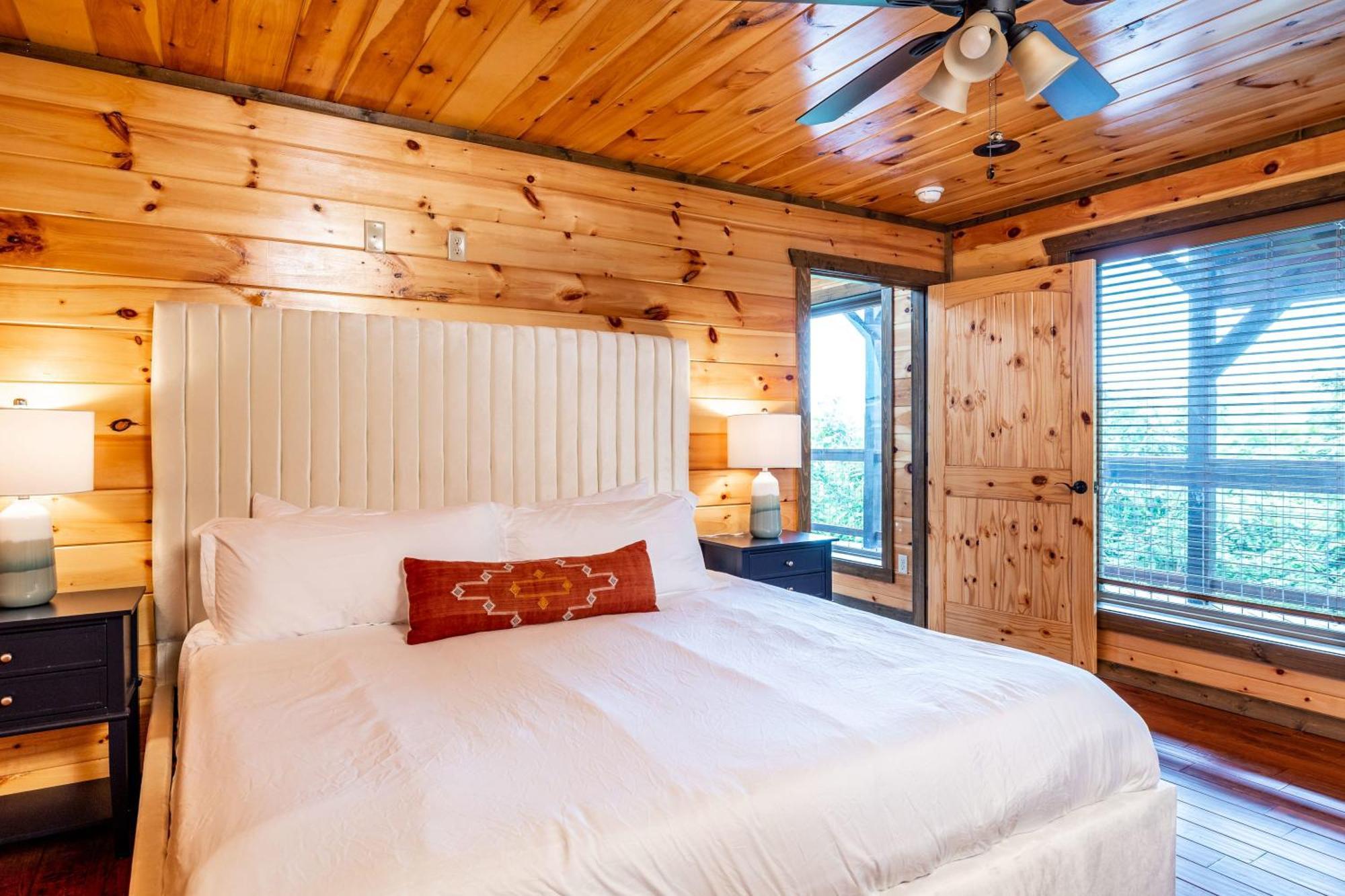 The Solstice - Amenities Galore Mountain Retreat Gatlinburg Bagian luar foto