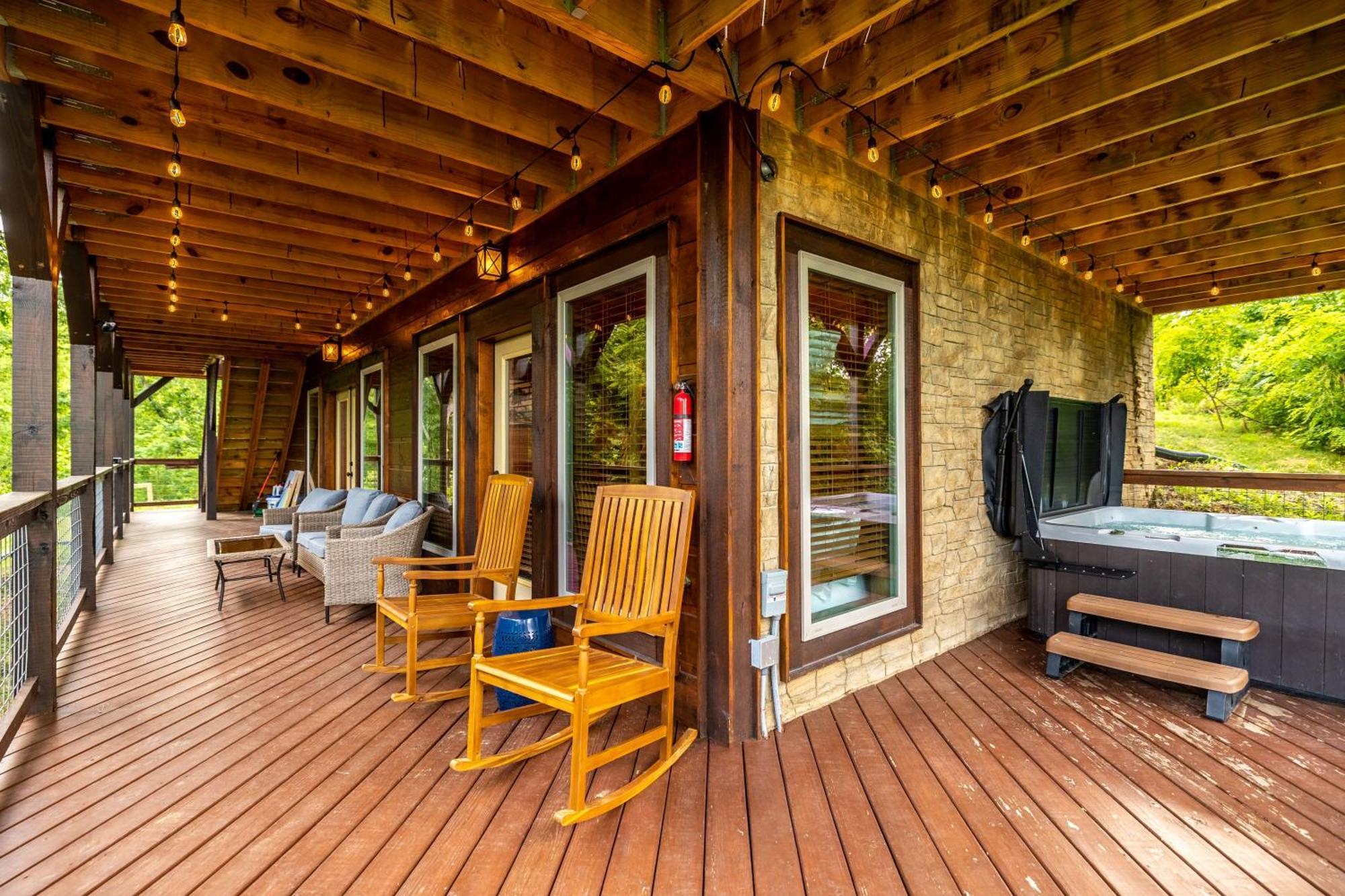 The Solstice - Amenities Galore Mountain Retreat Gatlinburg Bagian luar foto