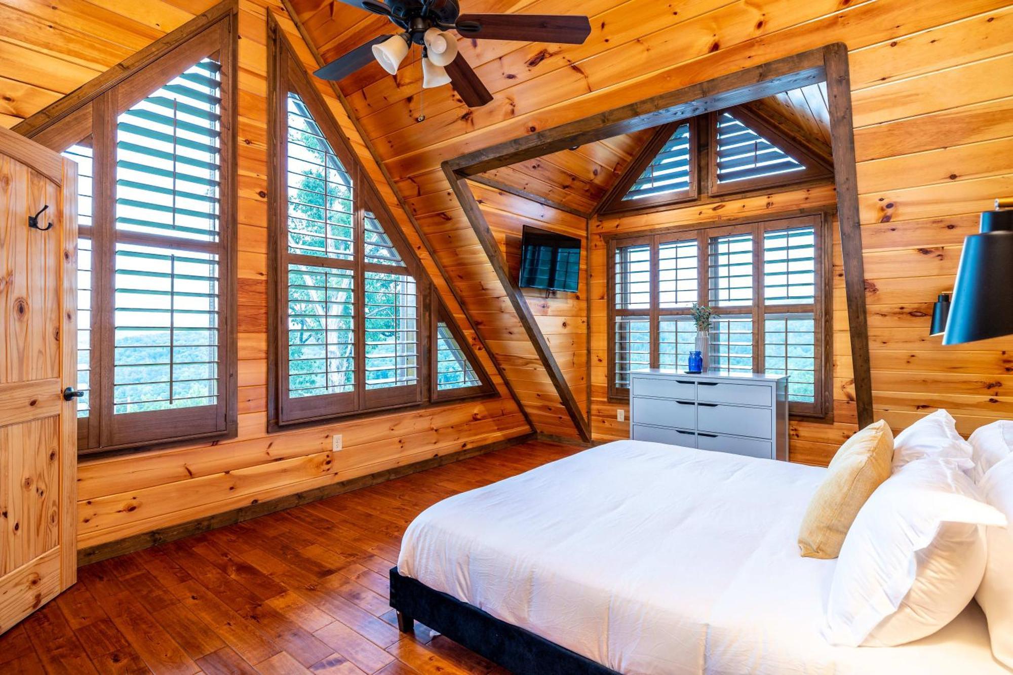 The Solstice - Amenities Galore Mountain Retreat Gatlinburg Bagian luar foto
