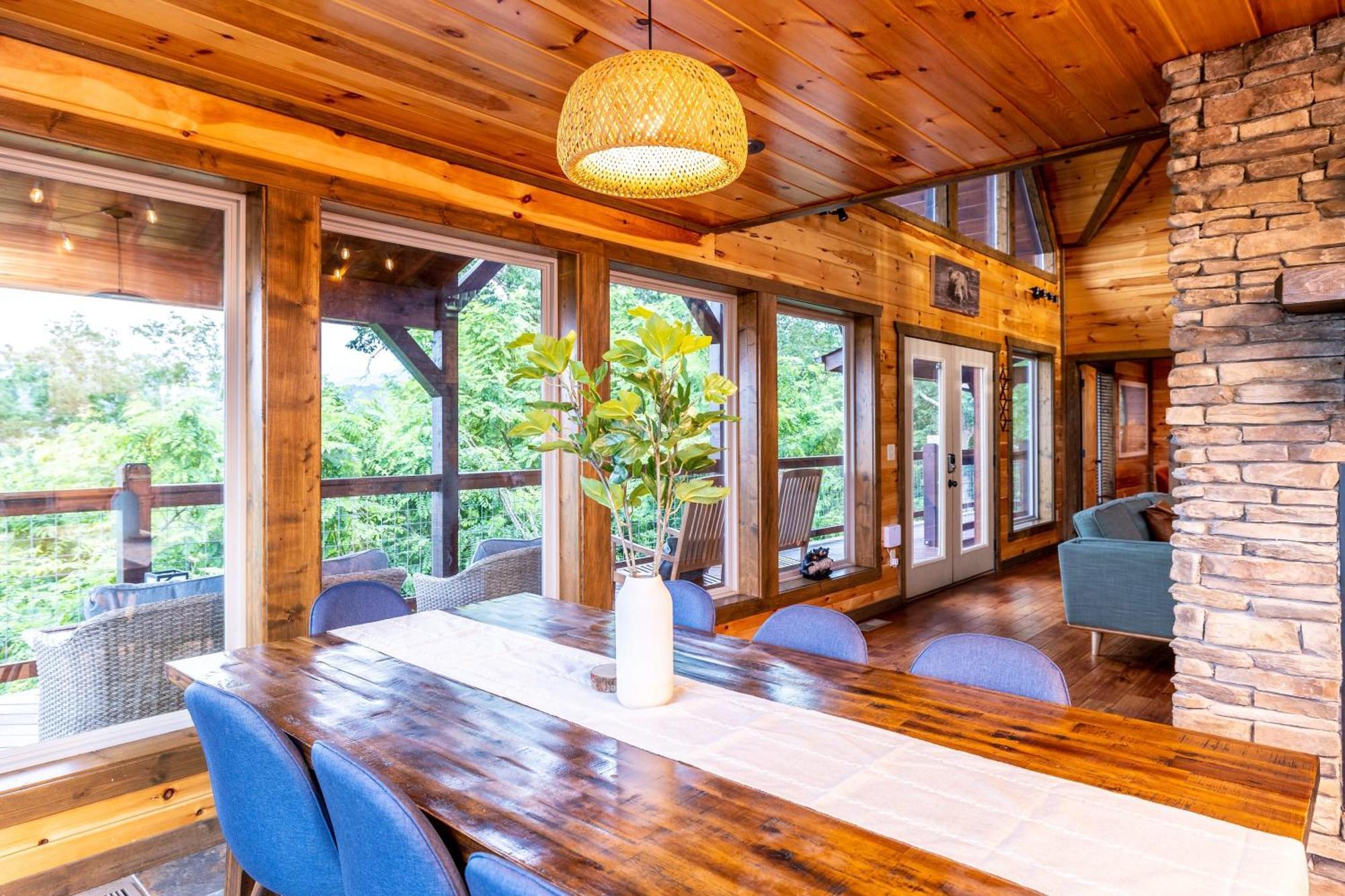 The Solstice - Amenities Galore Mountain Retreat Gatlinburg Bagian luar foto